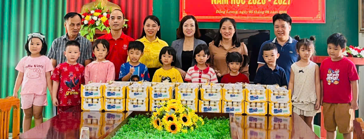 Quỹ Bảo trợ trẻ em tỉnh Phú Thọ trao 1.200 vỉ váng sữa uống Monte Drink cho trẻ em có hoàn cảnh khó khăn tỉnh Phú...