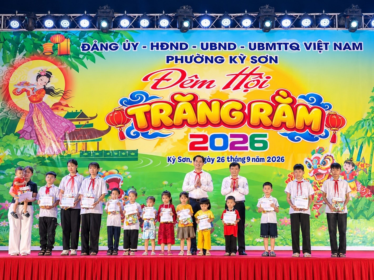 Quỹ Bảo trợ trẻ em tỉnh Phú Thọ trao quà Trung thu cho trẻ em có hoàn cảnh đặc biệt, khó khăn tại phường Kỳ Sơn,...