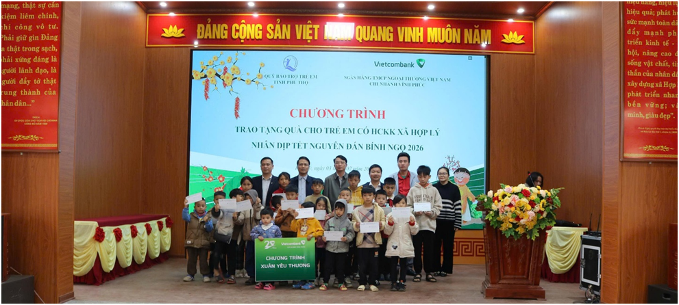 Trao quà cho trẻ em có hoàn cảnh đặc biệt, khó khăn nhân dịp Tế Nguyên Đán Bính Ngọ năm 2026