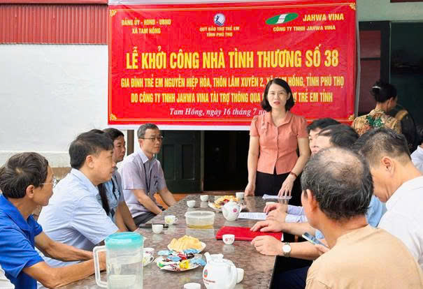 Quỹ Bảo trợ trẻ em tỉnh Phú Thọ hỗ trợ xây nhà tình thương cho 01 gia đình trẻ em